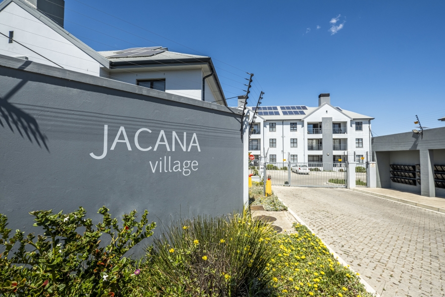 2 Bedroom Property for Sale in Loucharmante Western Cape